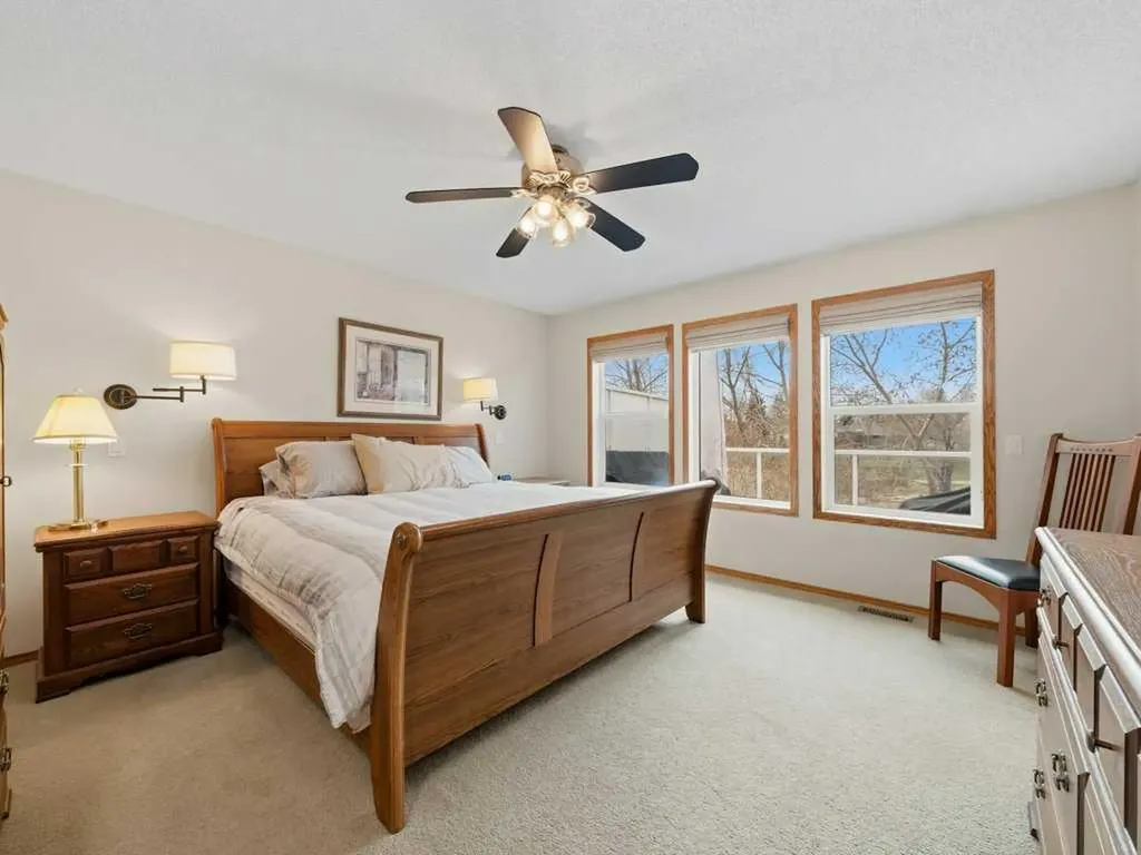 152 Waterstone Place SE Airdrie AB T4B 2G1