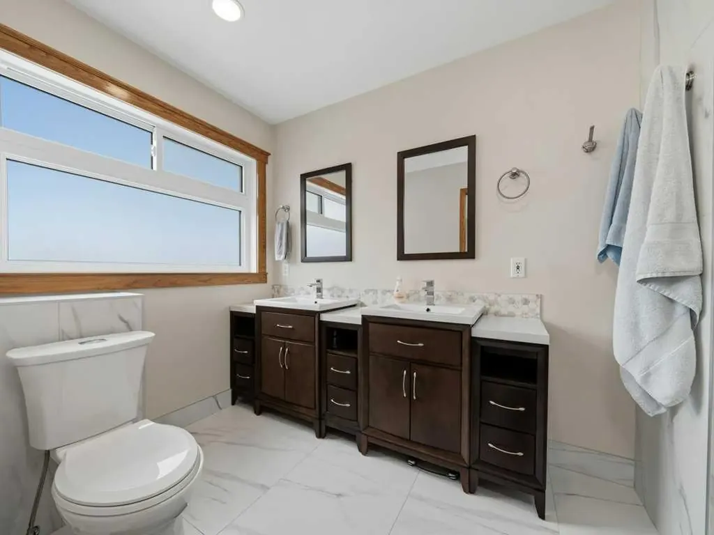 152 Waterstone Place SE Airdrie AB T4B 2G1