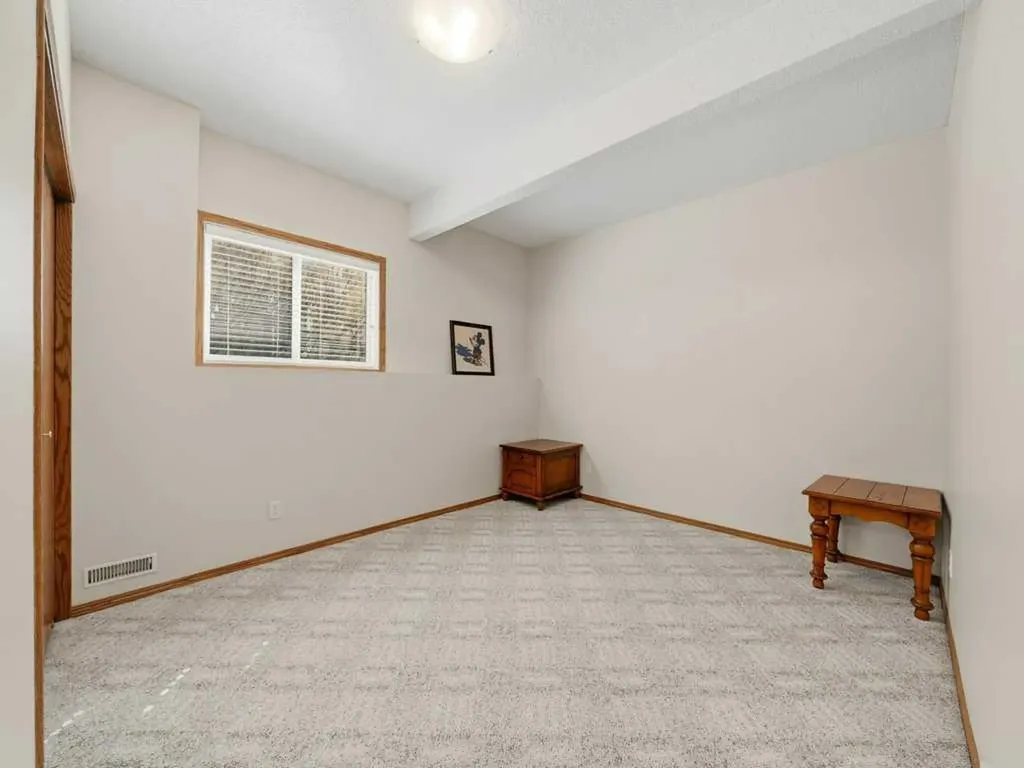 152 Waterstone Place SE Airdrie AB T4B 2G1