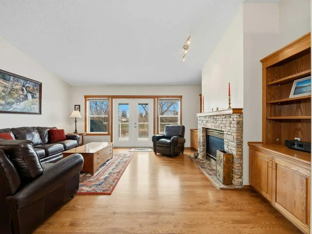 152 Waterstone Place SE Airdrie AB T4B 2G1