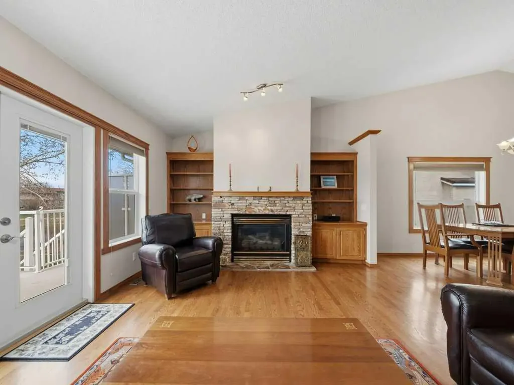 152 Waterstone Place SE Airdrie AB T4B 2G1