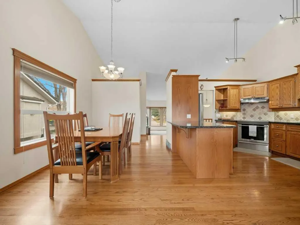 152 Waterstone Place SE Airdrie AB T4B 2G1