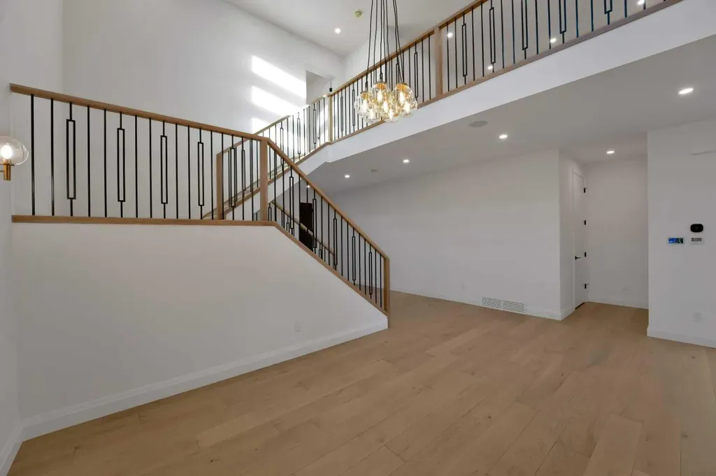 3511 34 Avenue SW Calgary AB T3E0Z6