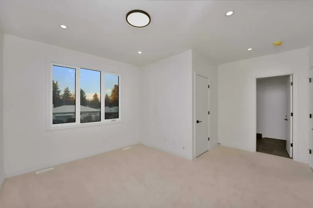 3511 34 Avenue SW Calgary AB T3E0Z6