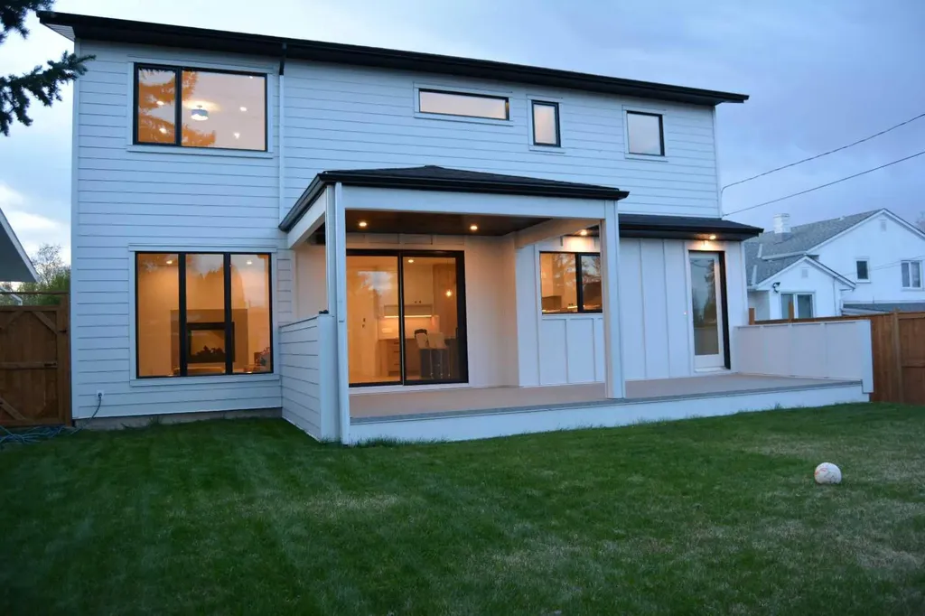 3511 34 Avenue SW Calgary AB T3E0Z6