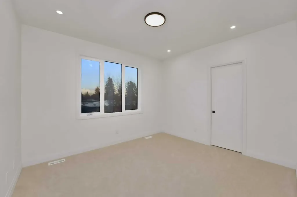 3511 34 Avenue SW Calgary AB T3E0Z6