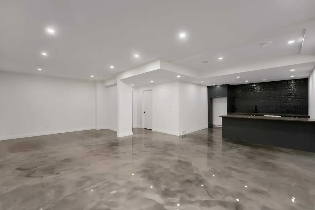 3511 34 Avenue SW Calgary AB T3E0Z6