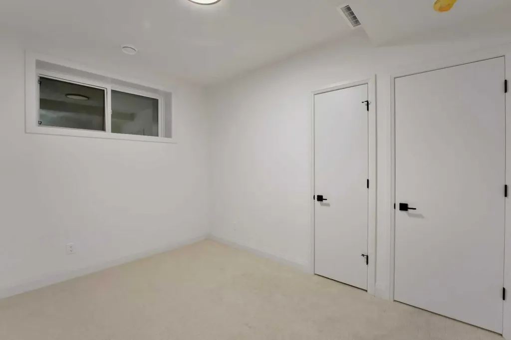 3511 34 Avenue SW Calgary AB T3E0Z6