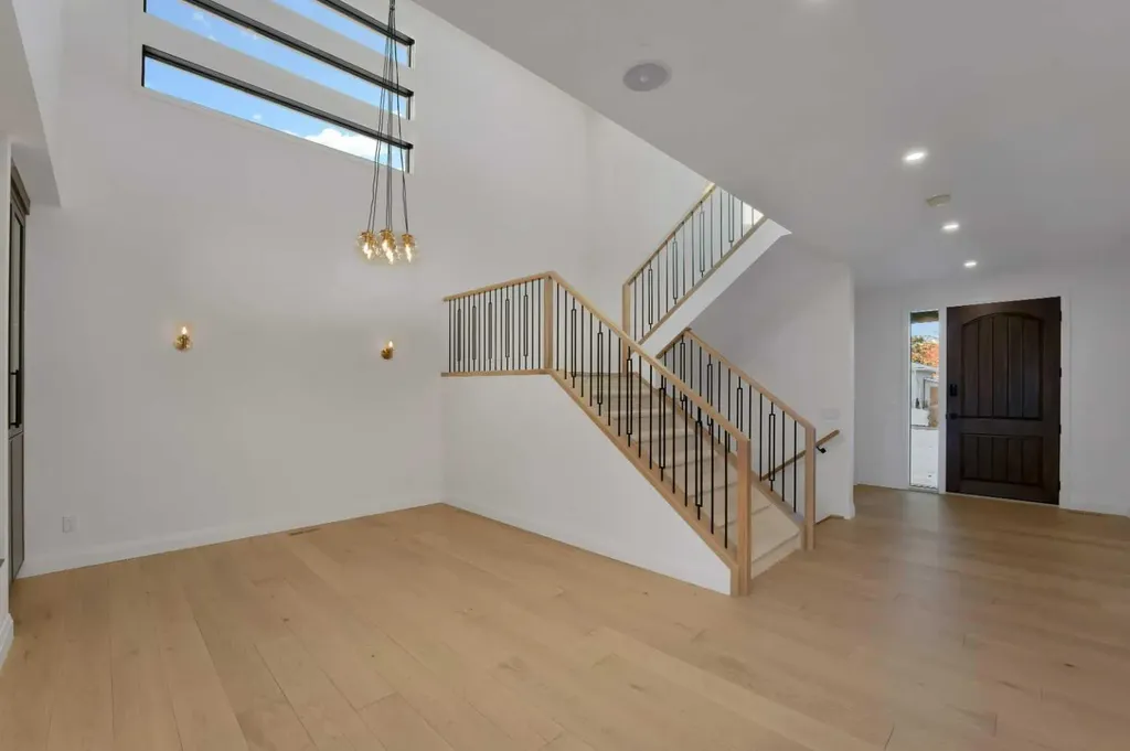 3511 34 Avenue SW Calgary AB T3E0Z6