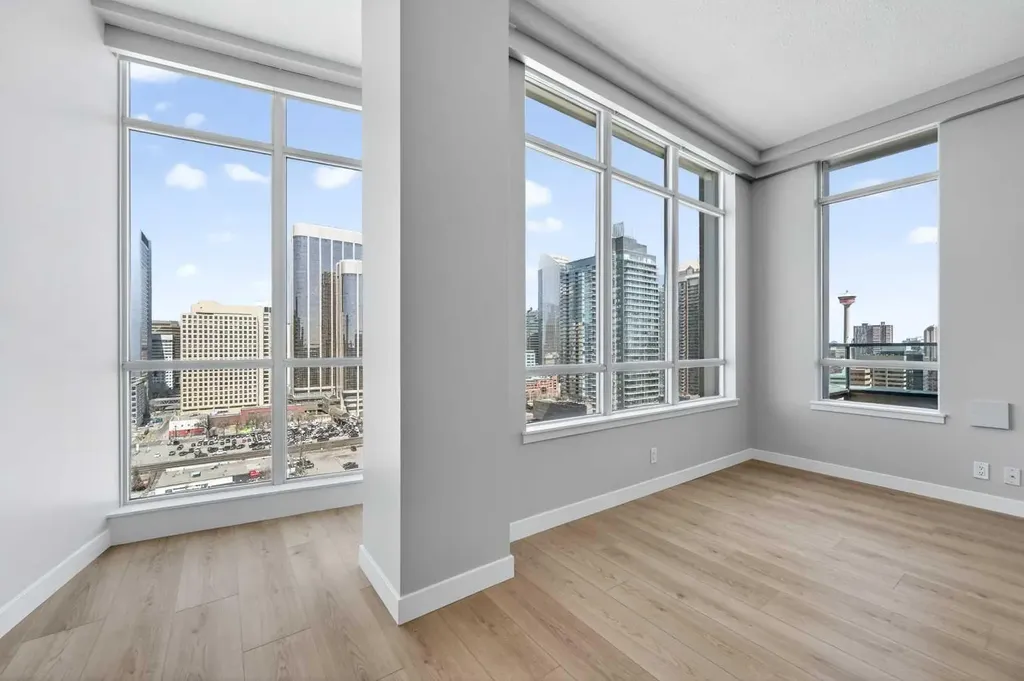 788 12 Avenue SW Calgary AB T3H 0S2