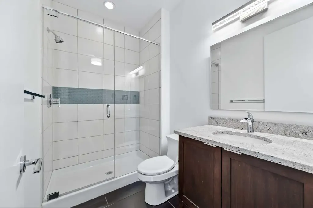 788 12 Avenue SW Calgary AB T3H 0S2