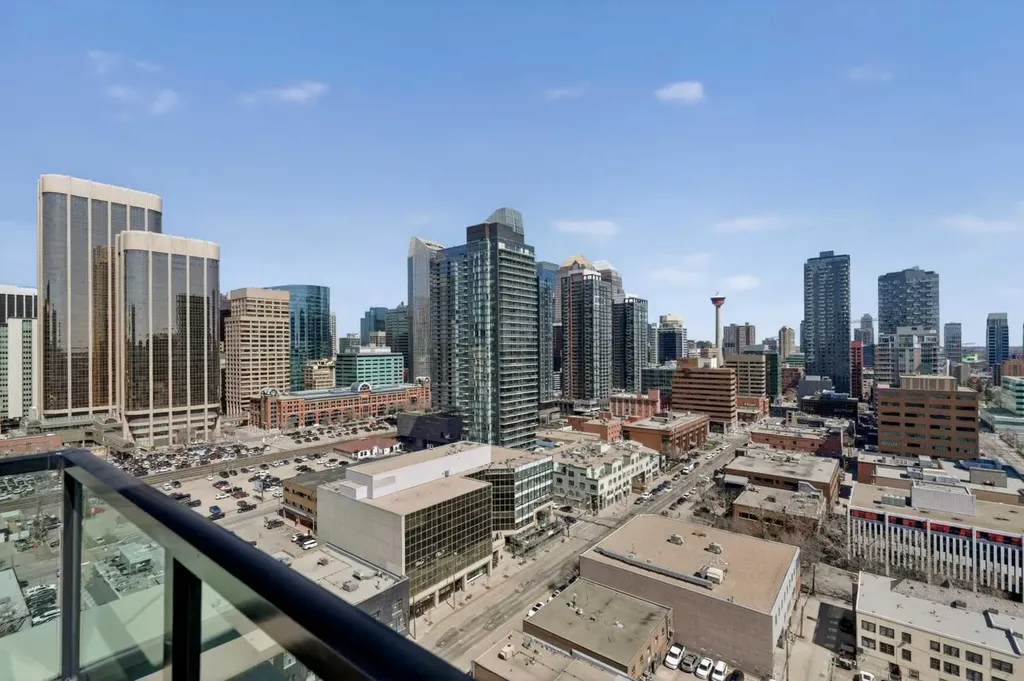 788 12 Avenue SW Calgary AB T3H 0S2
