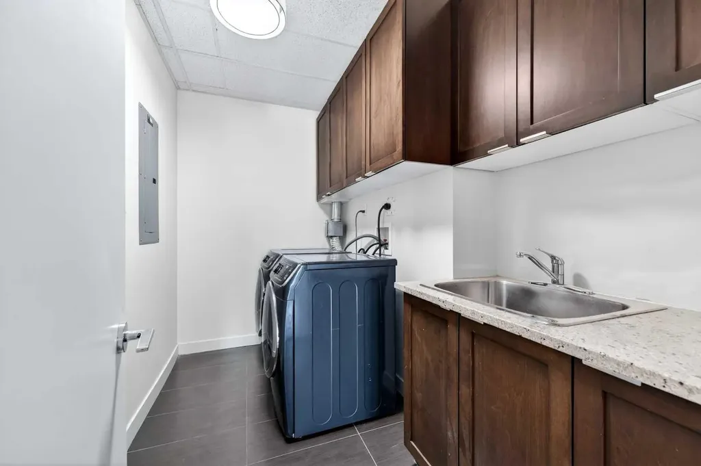 788 12 Avenue SW Calgary AB T3H 0S2