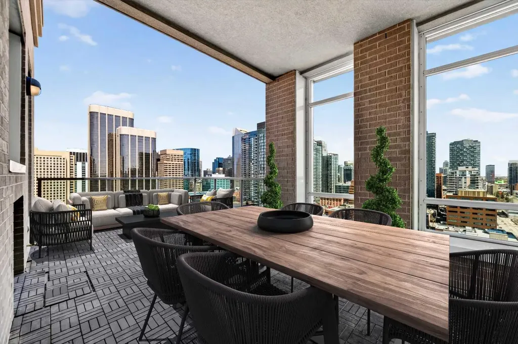 788 12 Avenue SW Calgary AB T3H 0S2