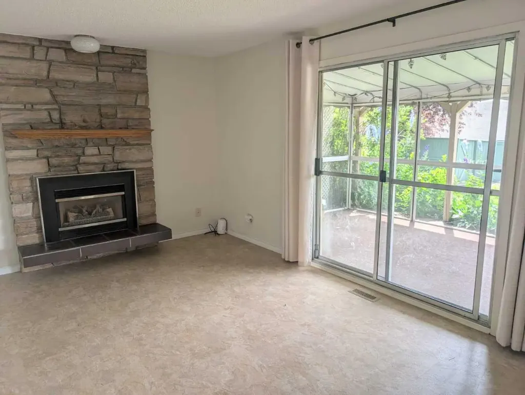 3711 Beaver Road NW Calgary AB T2L 1W9