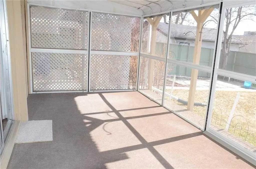3711 Beaver Road NW Calgary AB T2L 1W9