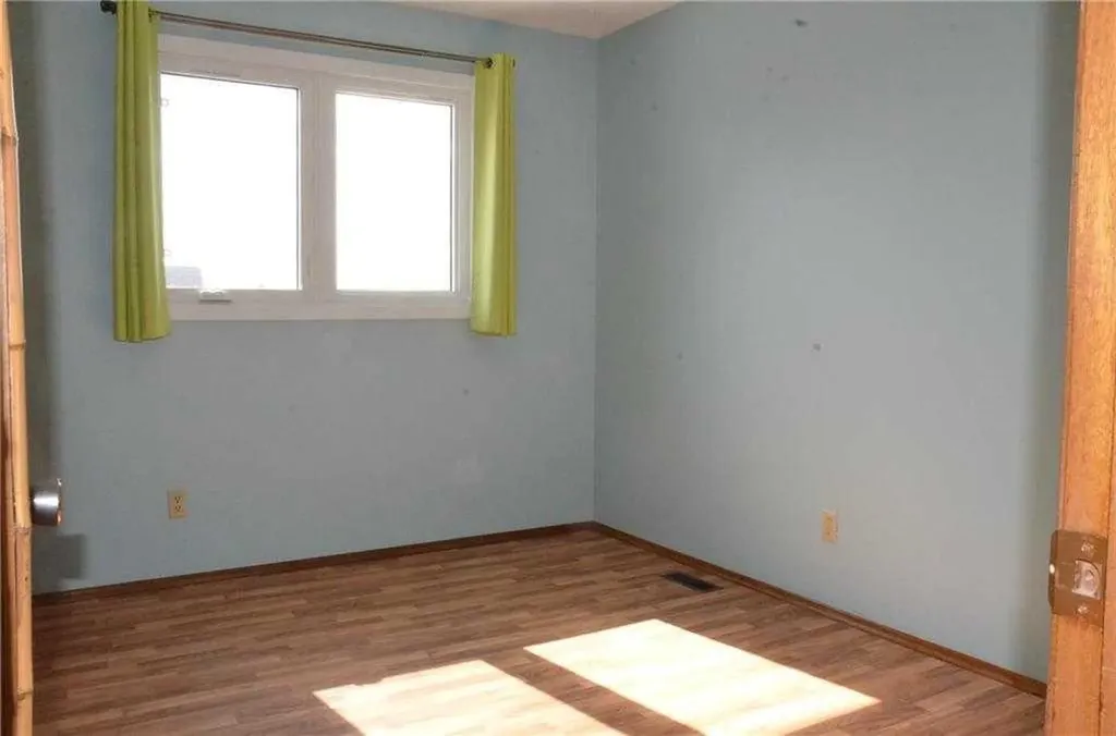 3711 Beaver Road NW Calgary AB T2L 1W9