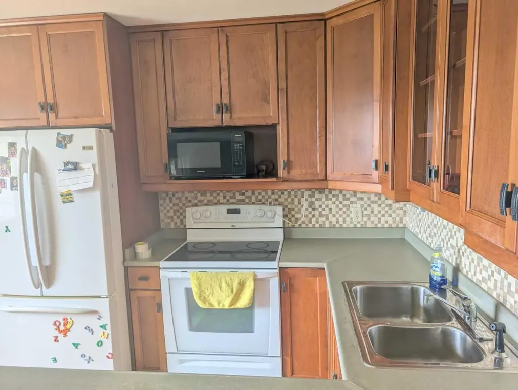 3711 Beaver Road NW Calgary AB T2L 1W9