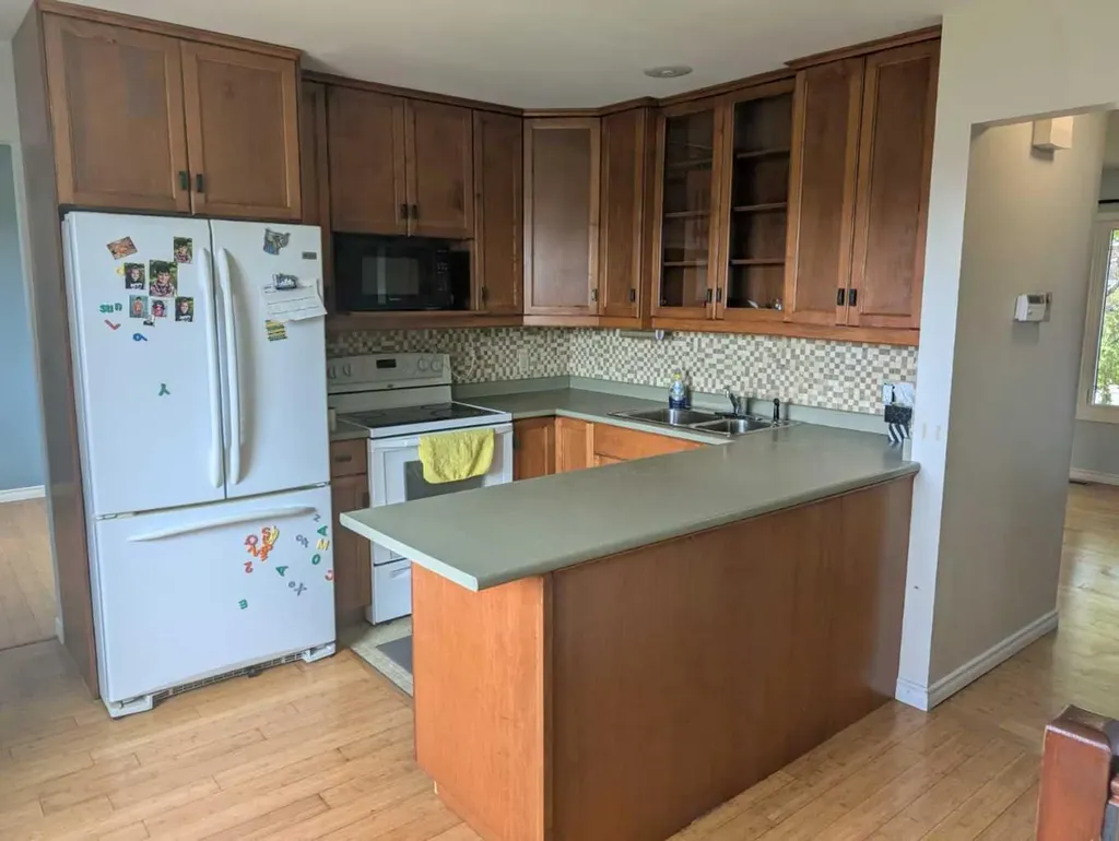 3711 Beaver Road NW Calgary AB T2L 1W9
