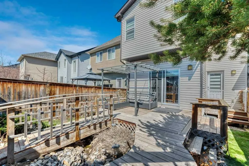1721 New Brighton Drive SE Calgary AB T2Z 0T9