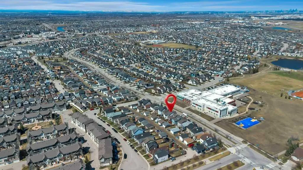 1721 New Brighton Drive SE Calgary AB T2Z 0T9