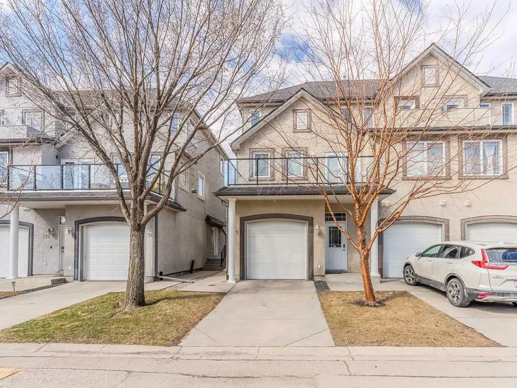 172 Simcoe Place SW Calgary AB T3H 4T7