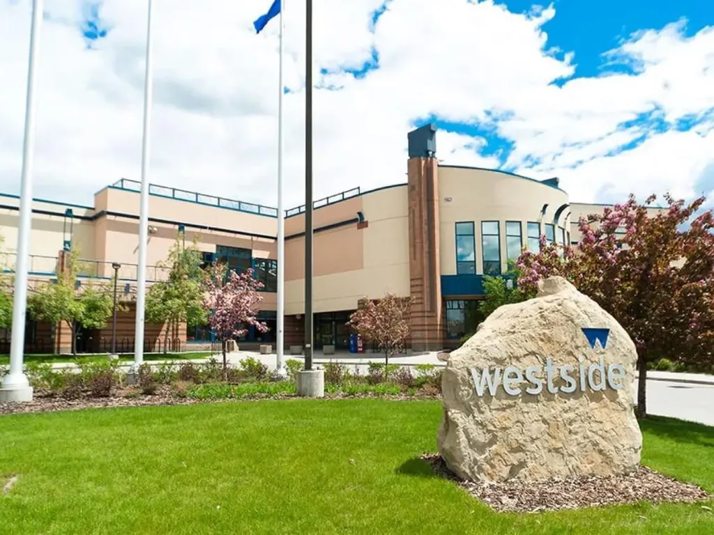 172 Simcoe Place SW Calgary AB T3H 4T7