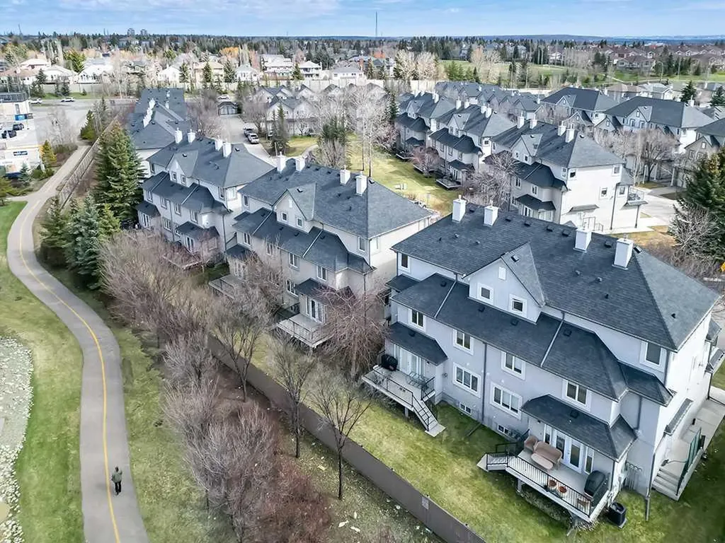 172 Simcoe Place SW Calgary AB T3H 4T7