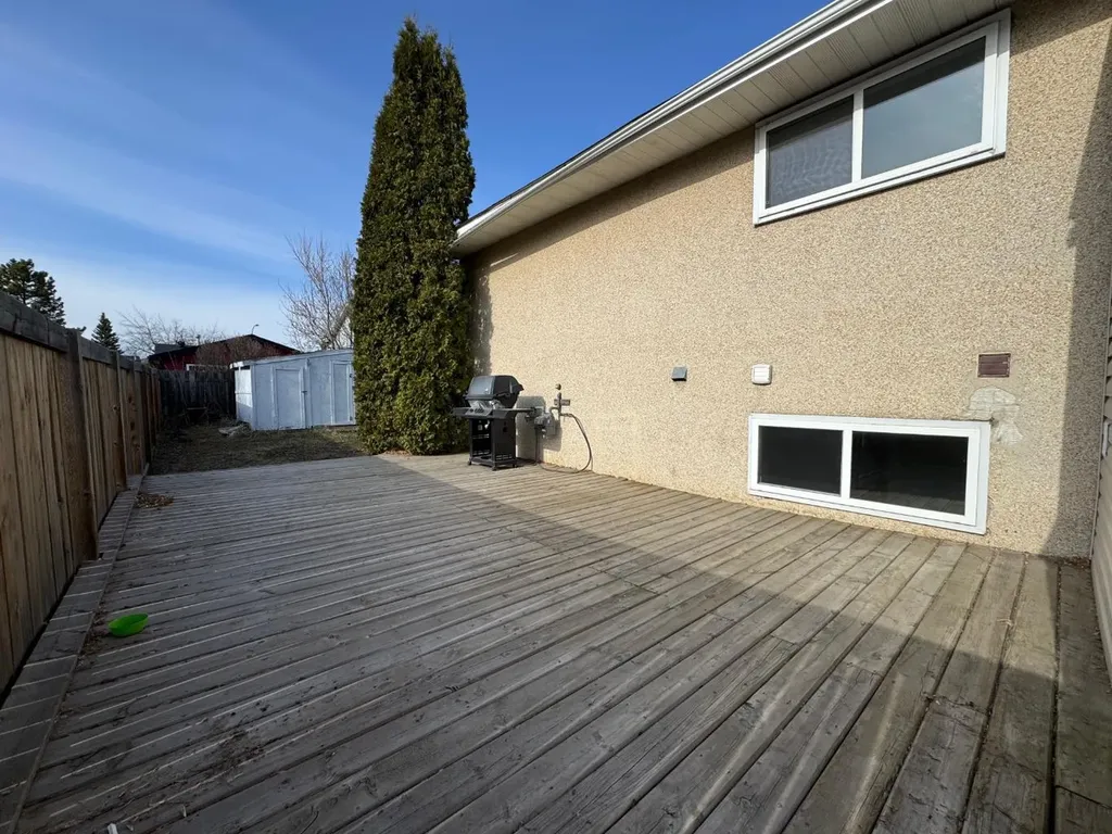 164 Wolverine Drive Fort Mcmurray AB T9H4L7