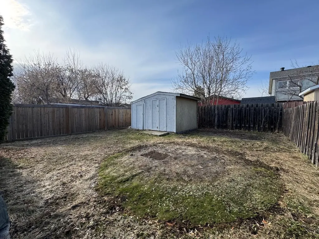 164 Wolverine Drive Fort Mcmurray AB T9H4L7