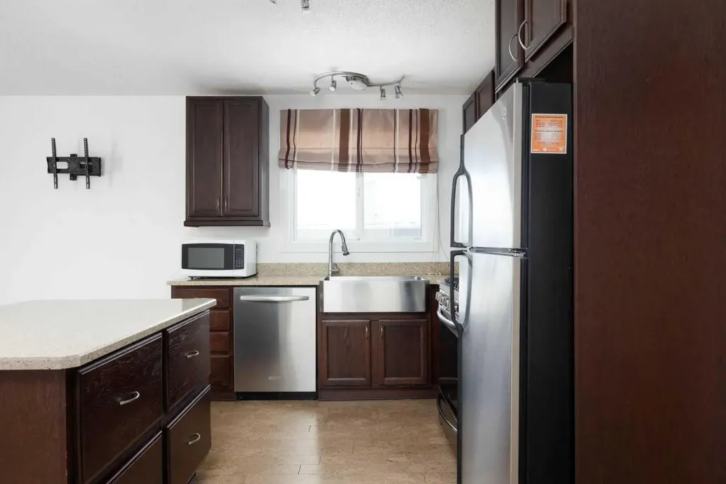 164 Wolverine Drive Fort Mcmurray AB T9H4L7