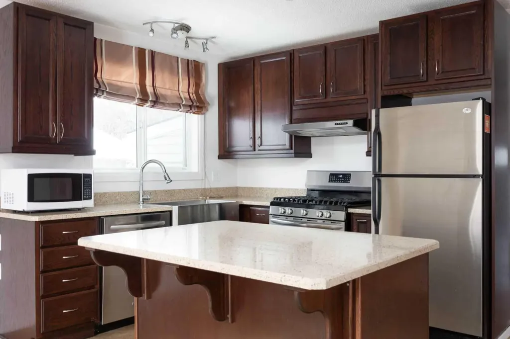 164 Wolverine Drive Fort Mcmurray AB T9H4L7