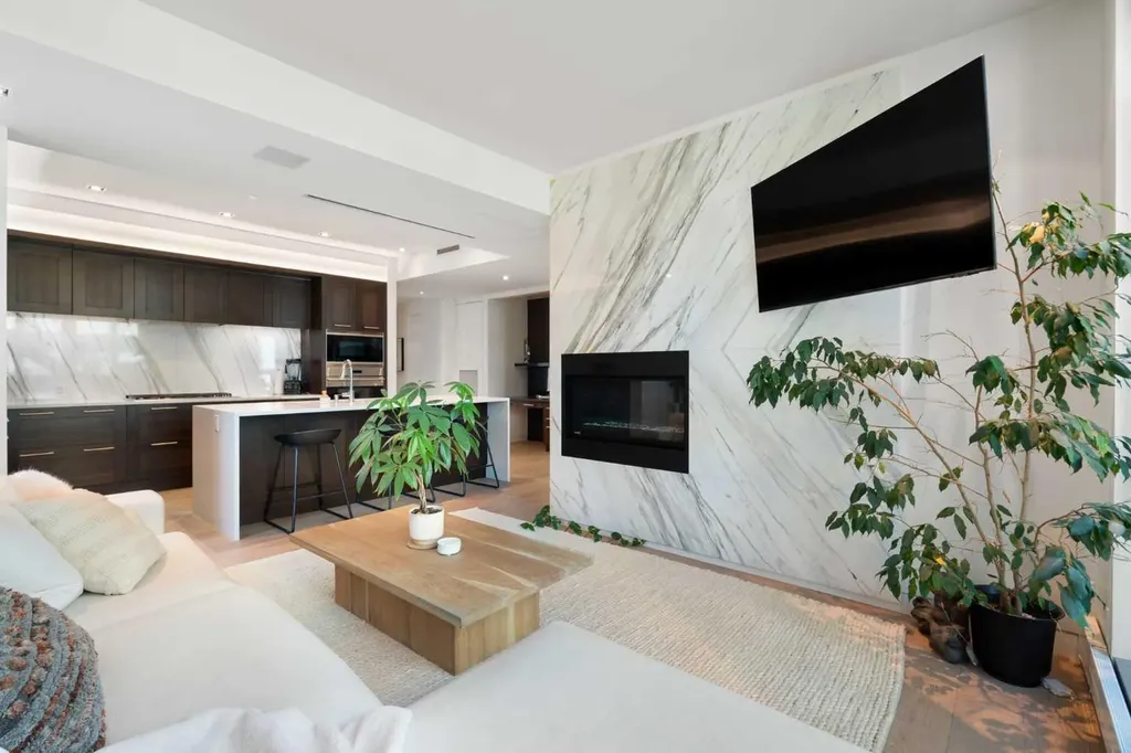 137 26 Avenue SW Calgary AB T2S0M2