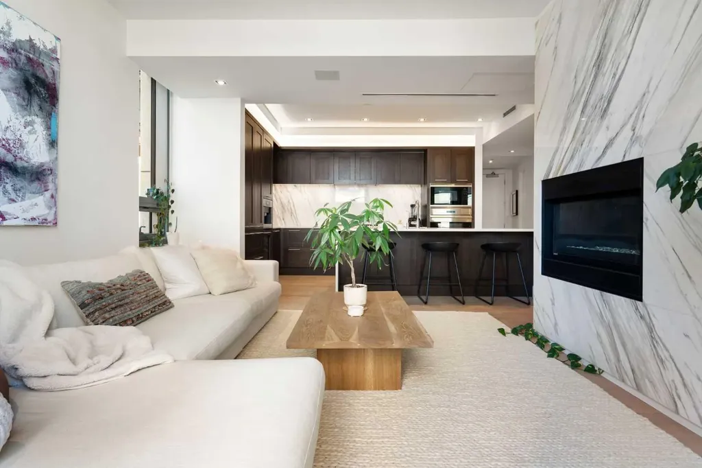 137 26 Avenue SW Calgary AB T2S0M2