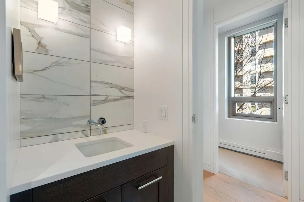 137 26 Avenue SW Calgary AB T2S0M2