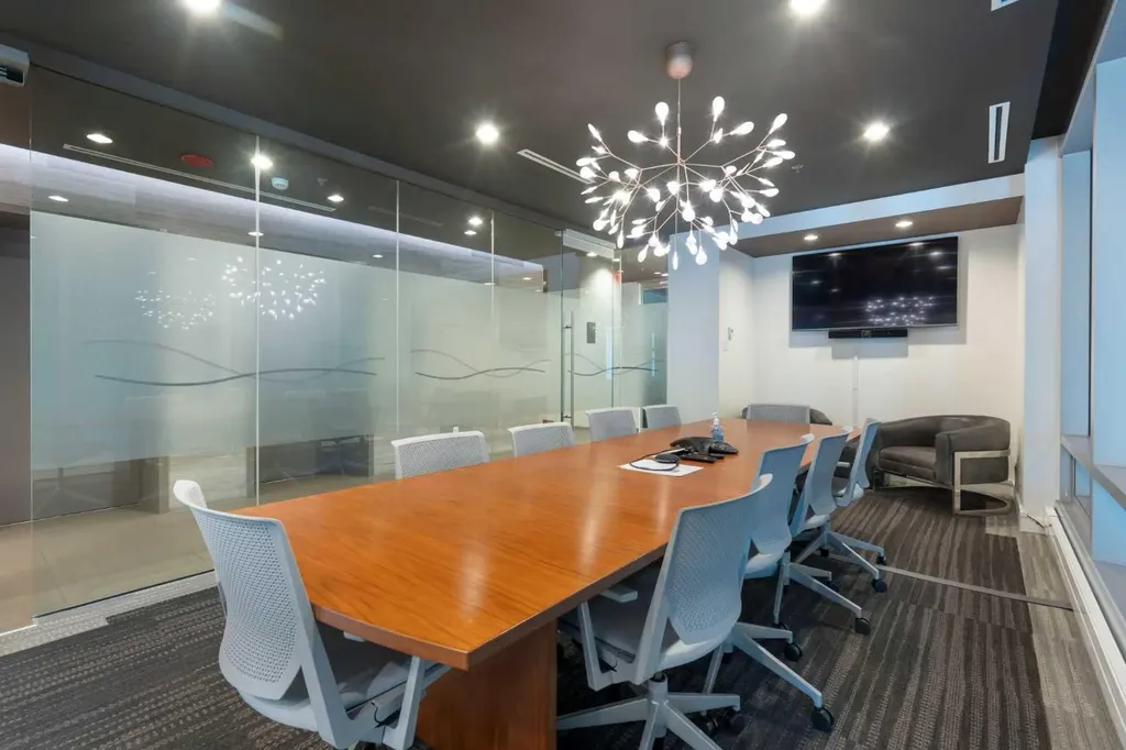 137 26 Avenue SW Calgary AB T2S0M2