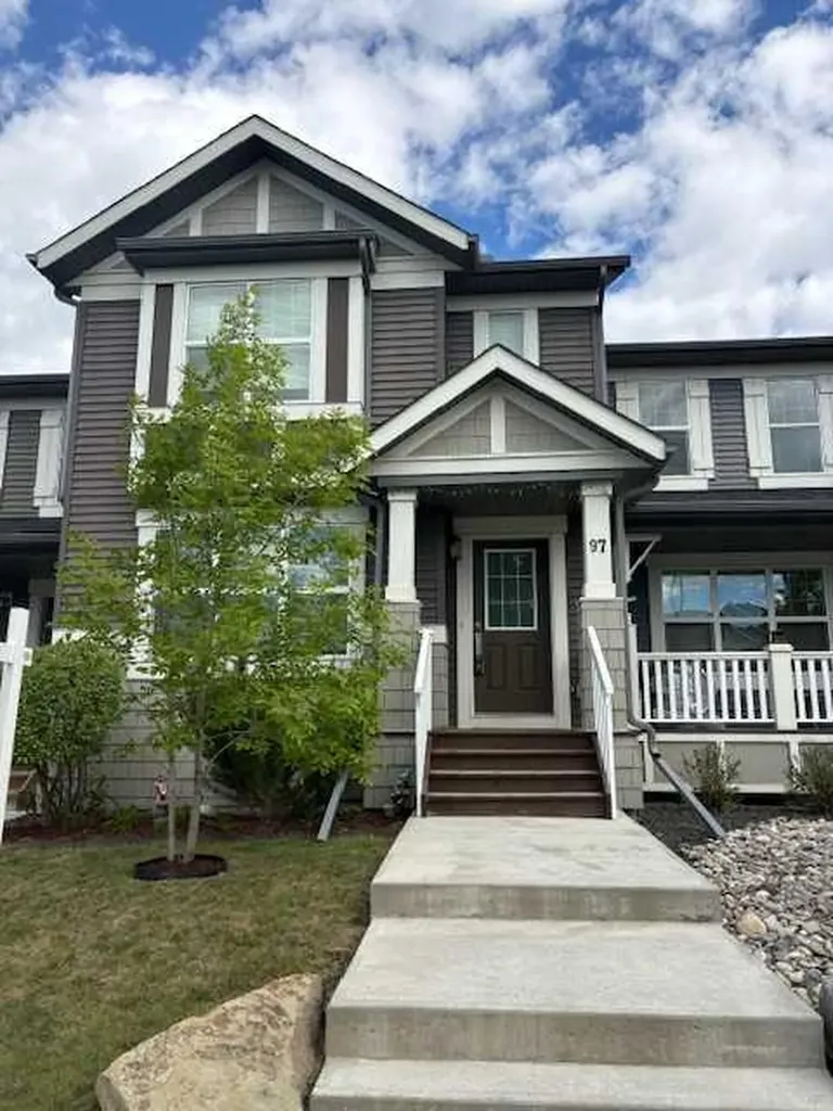97 Sunvalley Road Cochrane AB T4C 0X7
