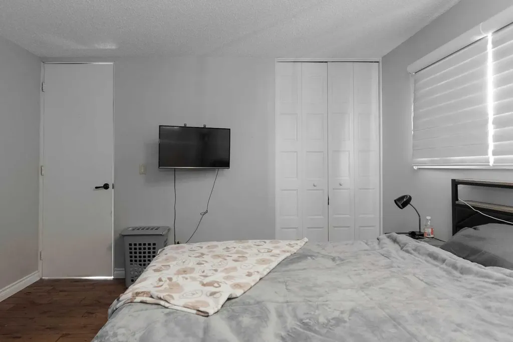 108 Robin Crescent Fort Mcmurray AB T9H 2W3