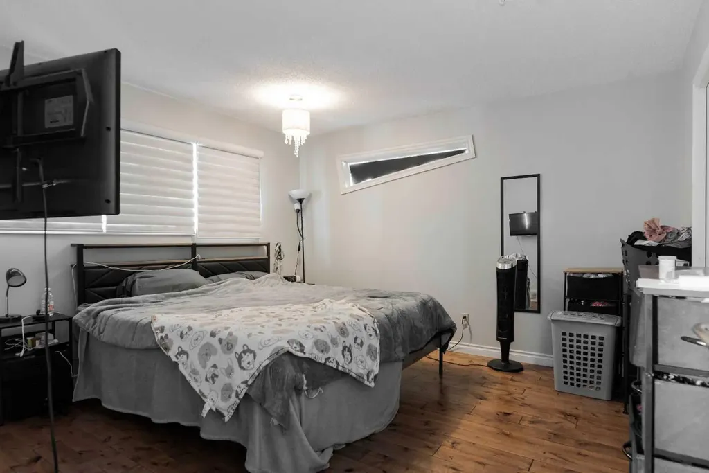 108 Robin Crescent Fort Mcmurray AB T9H 2W3