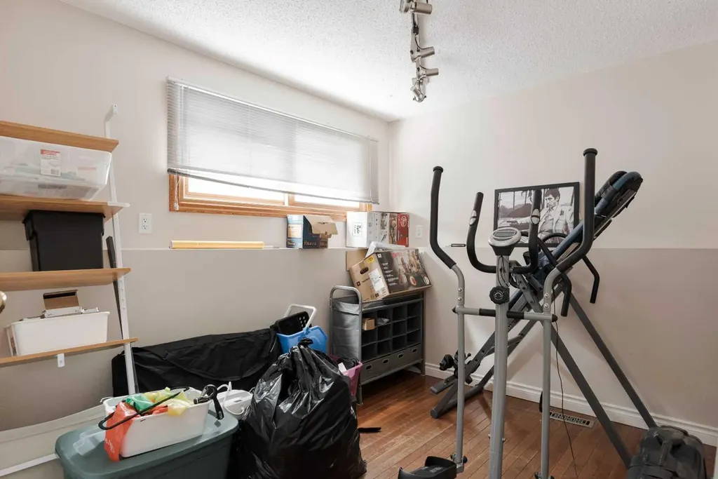 108 Robin Crescent Fort Mcmurray AB T9H 2W3