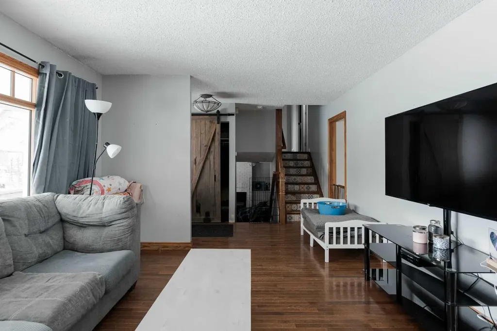 108 Robin Crescent Fort Mcmurray AB T9H 2W3