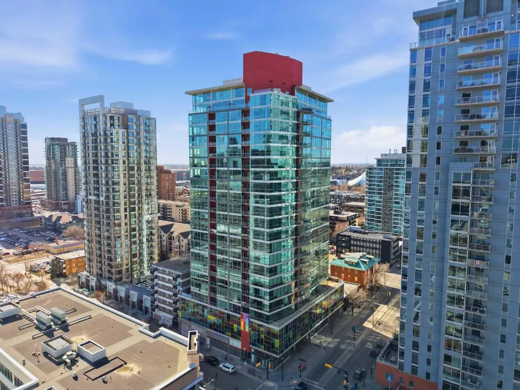 135 13 Avenue SW Calgary AB T2R 0W8