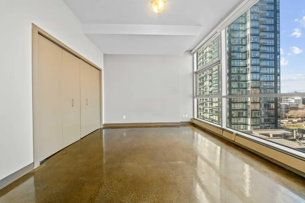 135 13 Avenue SW Calgary AB T2R 0W8