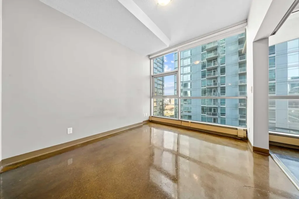 135 13 Avenue SW Calgary AB T2R 0W8