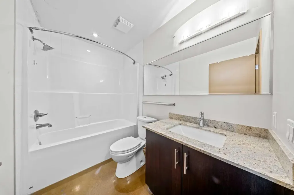 135 13 Avenue SW Calgary AB T2R 0W8