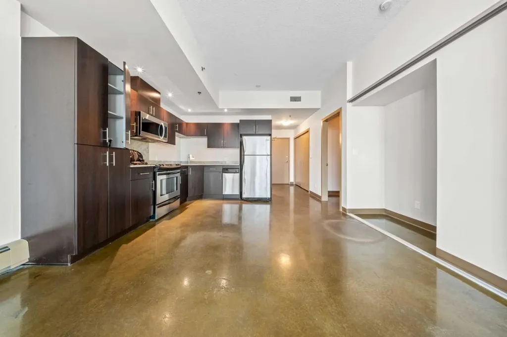 135 13 Avenue SW Calgary AB T2R 0W8