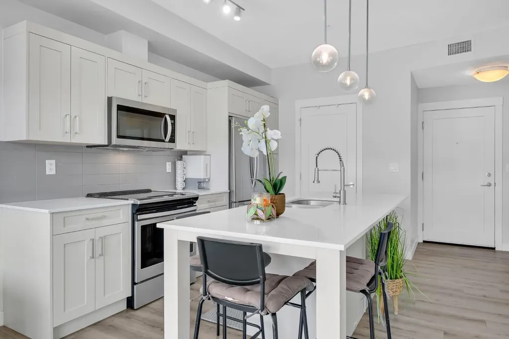 35 Walgrove SE Calgary AB T2X4S6