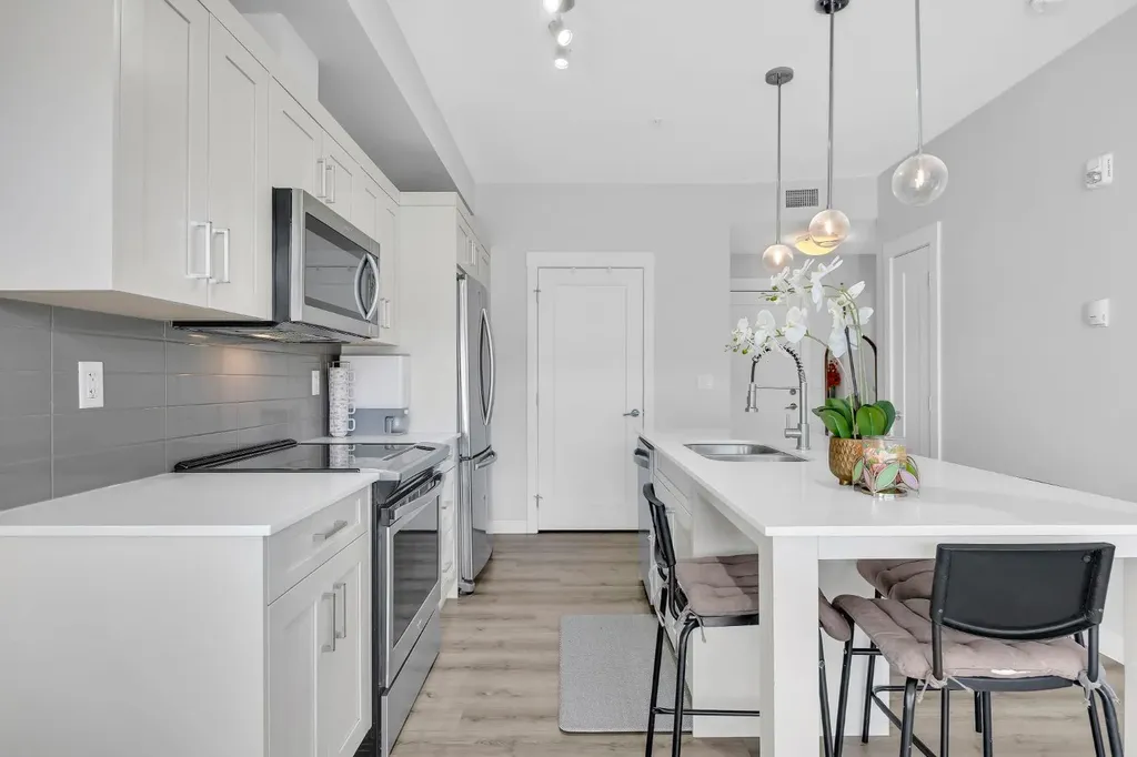 35 Walgrove SE Calgary AB T2X4S6