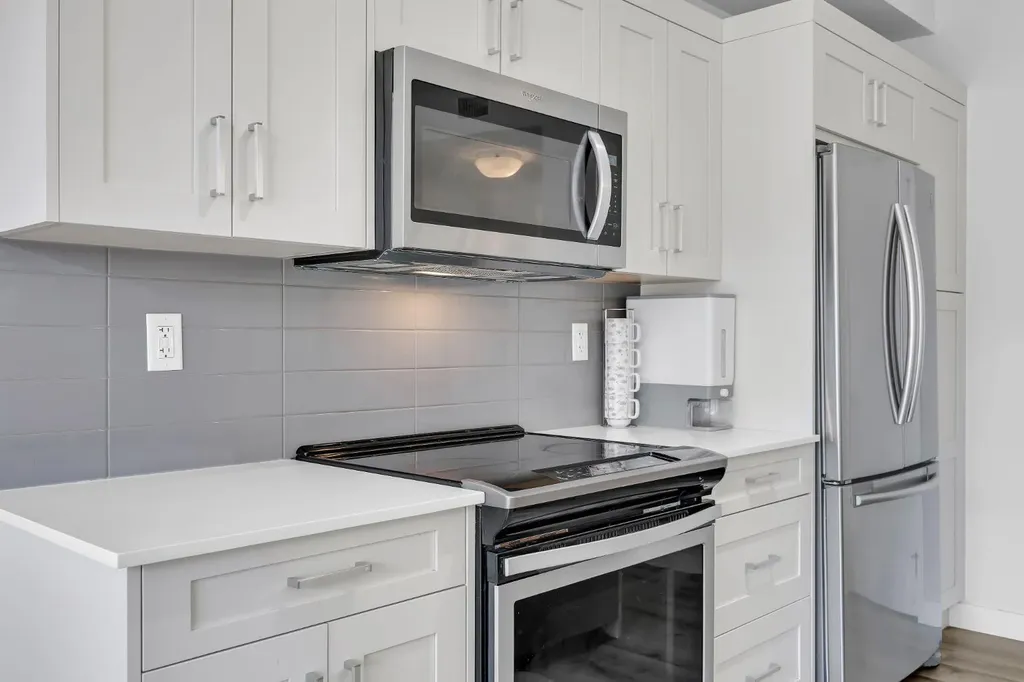 35 Walgrove SE Calgary AB T2X4S6