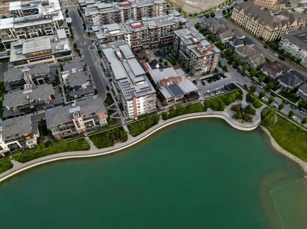2231 Mahogany Boulevard SE Calgary AB T3M 3E1